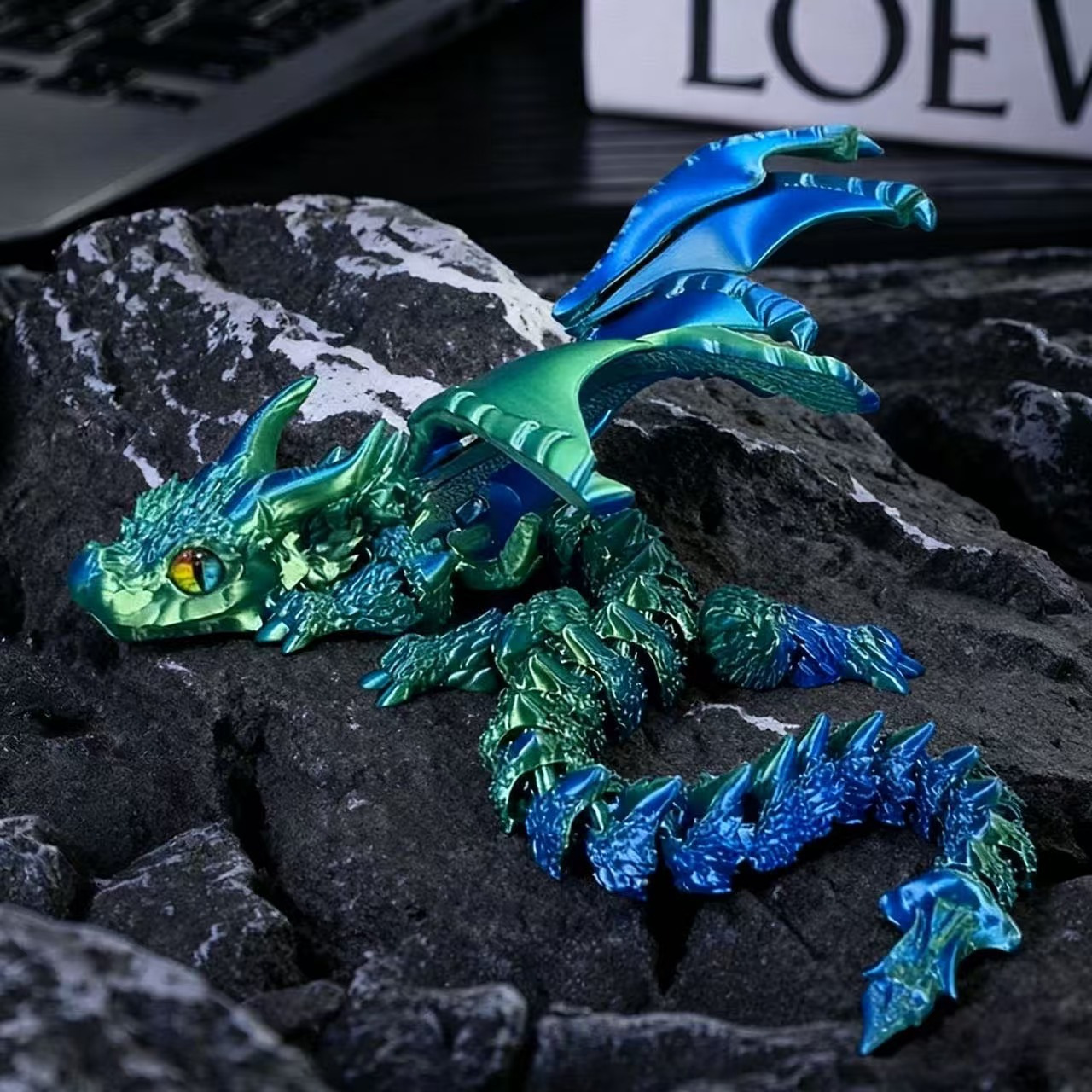 Dragão Wyvern com asas, modelo - Party Games Crazy avaliação e preço